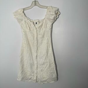 Kourt white dress size Small